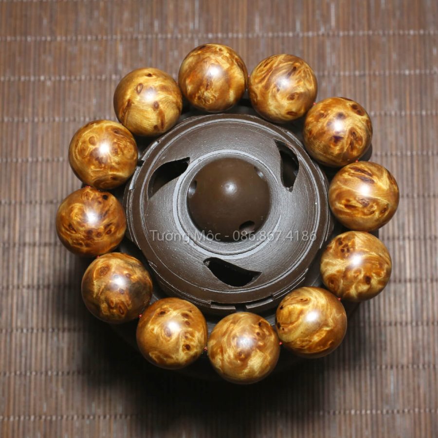 Vong-go-nu-bach-xanh-ngoc-huyet