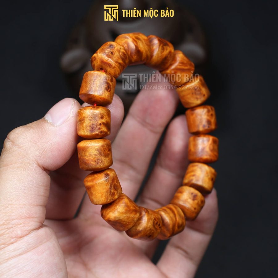 Vong-go-nu-huyet-long-lu-thong