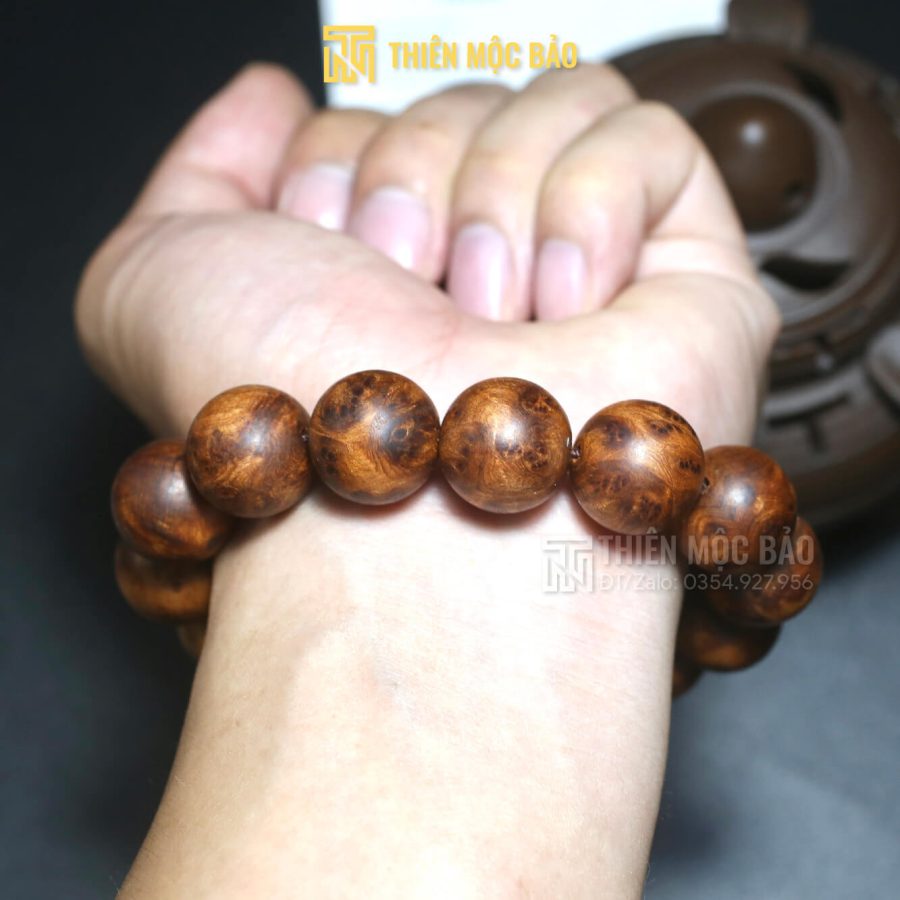 Vòng tay gỗ Nu Ngọc Am Hà Giang hạt tròn tự nhiên
