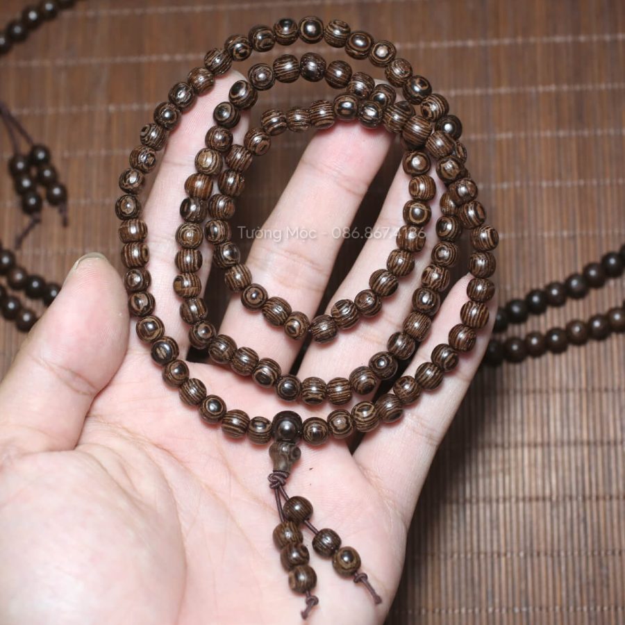 trang-108-hat-mun-duoi-cong