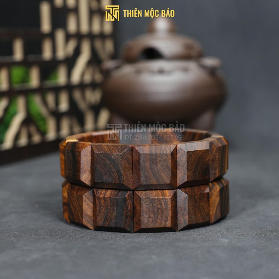 vong-tay-go-bach-xanh-chim-nuoc-ban-lach-18x18